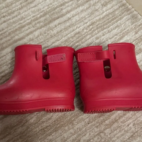 Mini Melissa Red Kids Boots with Glitter Bow 7/8 - Picture 4 of 5